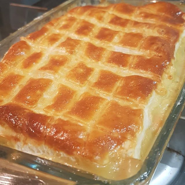 creamy chicken and asparagus pie